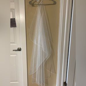 VEIL - 54” Angel Cut Gold Dust Glitter Veil